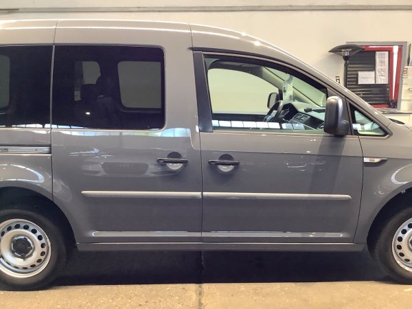 2018 Volkswagen Caddy 2.0 TDI Kombi EcoProfi BlueMotion - Image 11