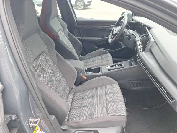 2020 Volkswagen Golf VIII 2.0 TSI GTI - Image 11