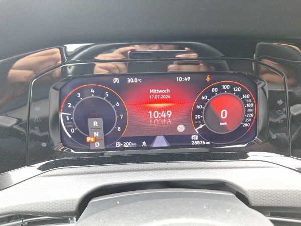 2020 Volkswagen Golf VIII 2.0 TSI GTI - Image 13