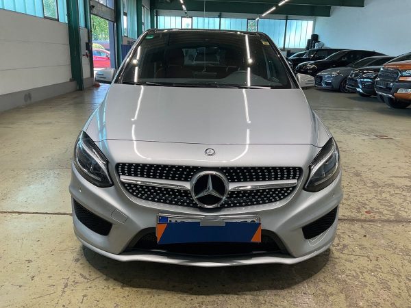 2015 Mercedes-Benz B-Klasse B 250 AMG Line - Image 8