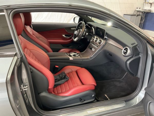 2019 Mercedes-Benz C-Klasse C 300 AMG Line - Image 6