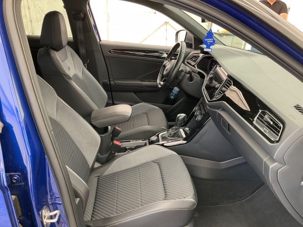 2019 Volkswagen T-Roc 2.0 TSI R 4Motion - Image 5