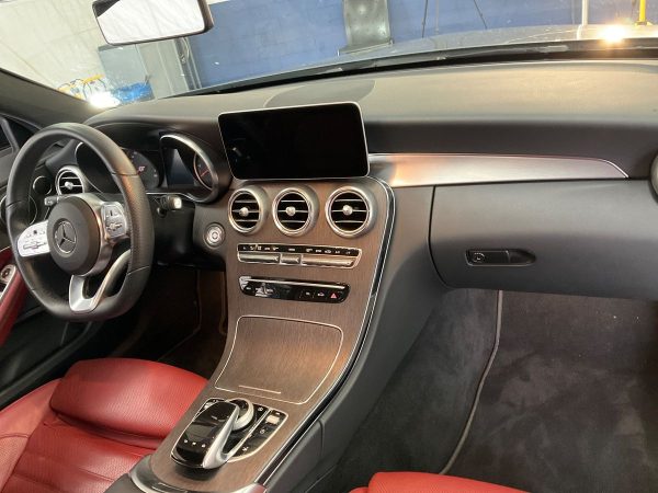 2019 Mercedes-Benz C-Klasse C 300 AMG Line - Image 5
