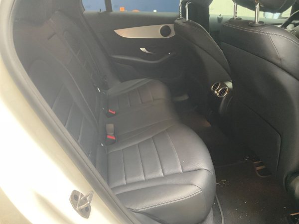 2021 Mercedes-Benz GLC-Klasse GLC 300de 4Matic - Image 3