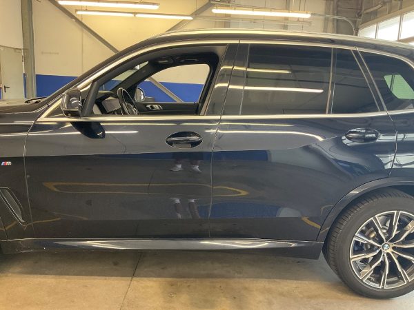 2019 BMW X5 xDrive 30d M Sport - Image 17
