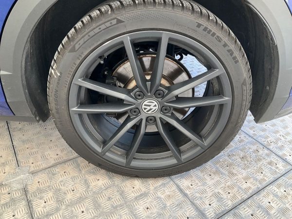 2019 Volkswagen T-Roc 2.0 TSI R 4Motion - Image 16