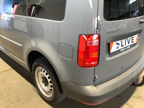 2018 Volkswagen Caddy 2.0 TDI Kombi EcoProfi BlueMotion - Image 15
