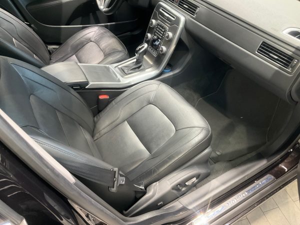 2016 Volvo S80 2.0 D4 Summum - Image 5