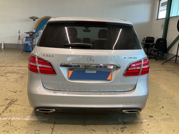 2015 Mercedes-Benz B-Klasse B 250 AMG Line - Image 15