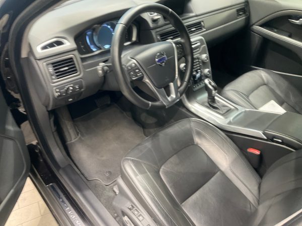 2016 Volvo S80 2.0 D4 Summum - Image 4