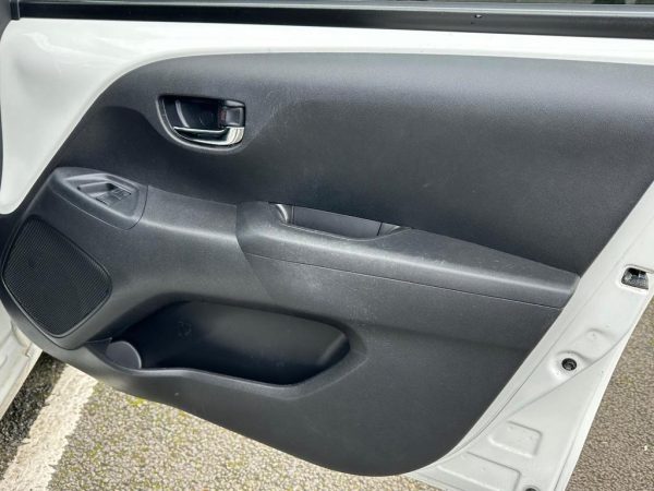 2016 Toyota Aygo 1.0 VVT-i x-pression x-shift - Image 3