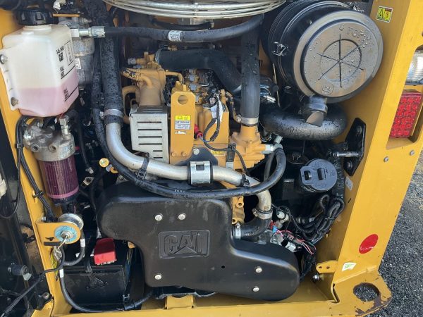2019 Caterpillar 259D Skid Steer 1320 hours - Image 18