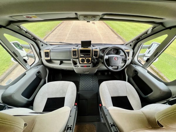 2011 Fiat Ducato Bessacarr E435 Luxury 4 Berth Motorhome - Image 39