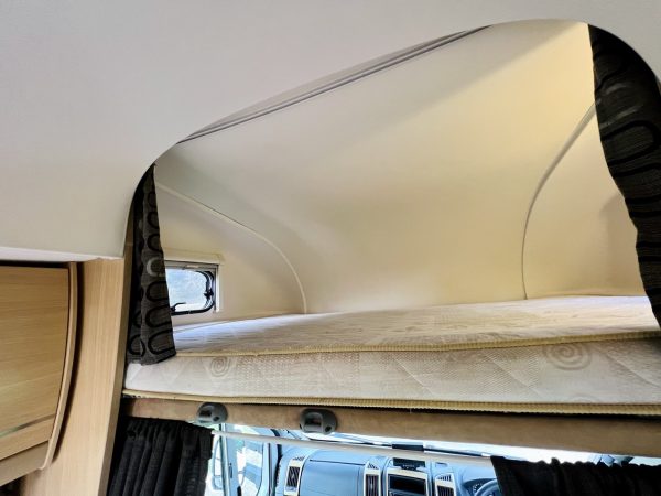2011 Fiat Ducato Bessacarr E435 Luxury 4 Berth Motorhome - Image 36