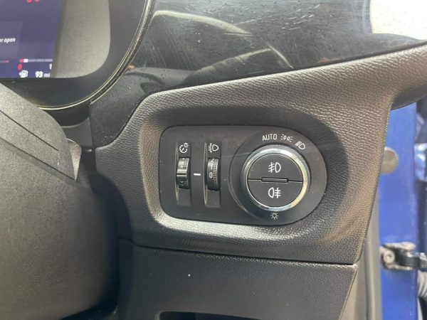 2020 Vauxhall Corsa 1.2 Turbo Elite Nav Premium Auto - Image 7