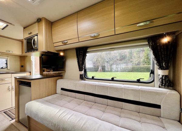 2011 Fiat Ducato Bessacarr E435 Luxury 4 Berth Motorhome - Image 26