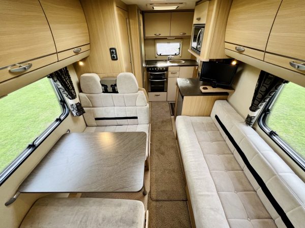 2011 Fiat Ducato Bessacarr E435 Luxury 4 Berth Motorhome - Image 17