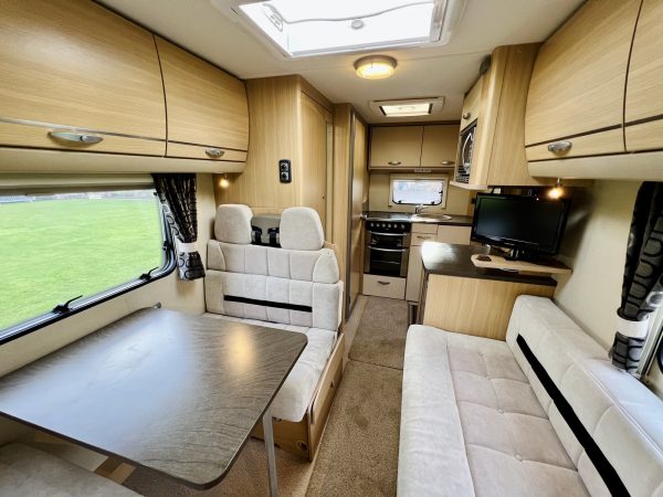2011 Fiat Ducato Bessacarr E435 Luxury 4 Berth Motorhome - Image 16