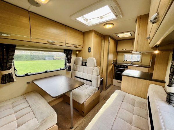 2011 Fiat Ducato Bessacarr E435 Luxury 4 Berth Motorhome - Image 9
