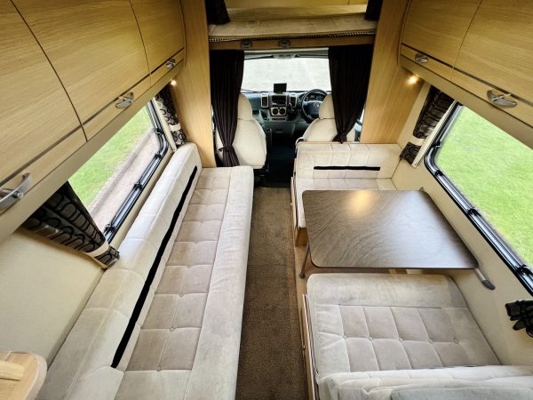2011 Fiat Ducato Bessacarr E435 Luxury 4 Berth Motorhome - Image 6