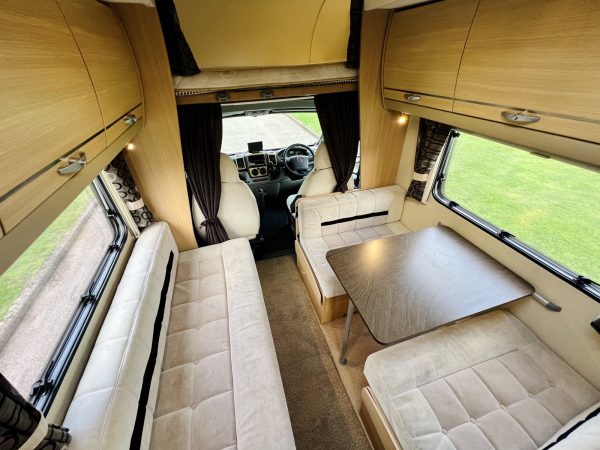 2011 Fiat Ducato Bessacarr E435 Luxury 4 Berth Motorhome - Image 4